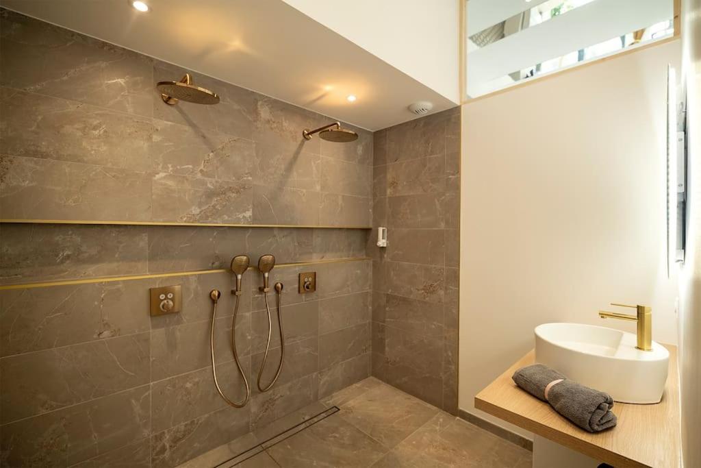 Апартаменты Loft De Luxe Le Chic, Grand Jacuzzi, Vue Port De Plaisance Сен-Валери-ан Ко Экстерьер фото